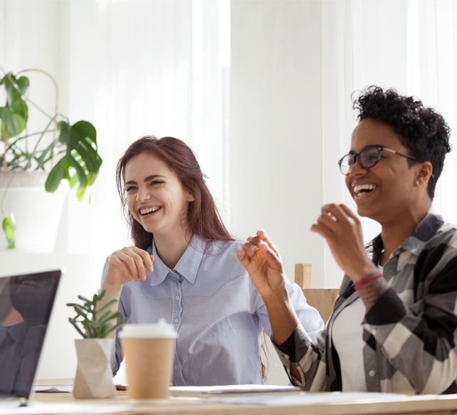 https://www.stg.igluliving.com.au/wp-content/uploads/2021/10/IgluLiving-Office.jpg